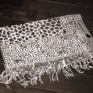 Giraffe primo scarf